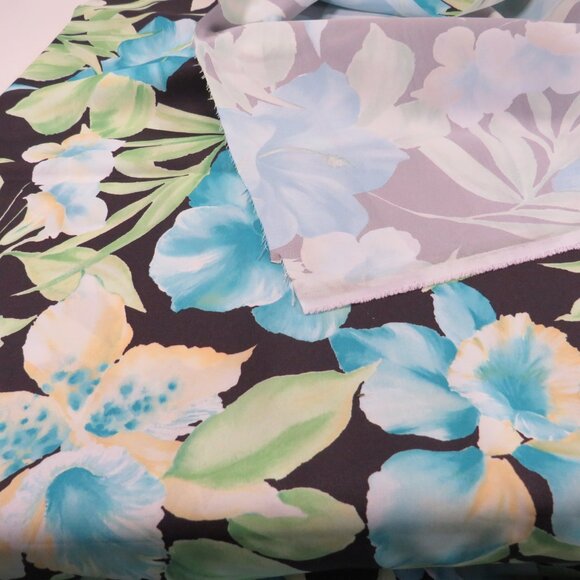 Blue Orchid Fabric 100% polyester (silky feel) 42" wide 3.5 yards - Picture 4 of 5